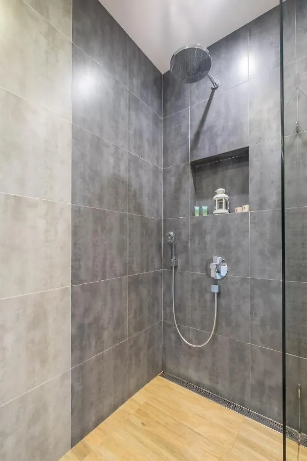 Artistic & Spacious 2Bd Central Apt By Flat Mаnager Sofia Apartment