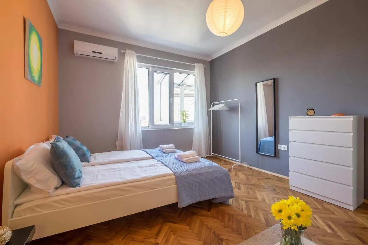 Artistic & Spacious 2Bd Central Apt By Flat Mаnager Sofia Bulgaria